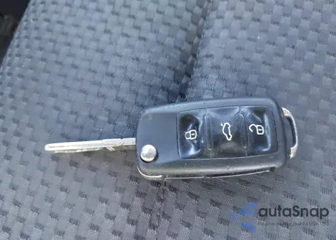 2013 Volkswagen Passat 2.5L S из США, поврежденный, VIN 1VWAP7A30DC070875